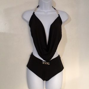 NWT club wear Backless ,chain accents sooo sexy !
